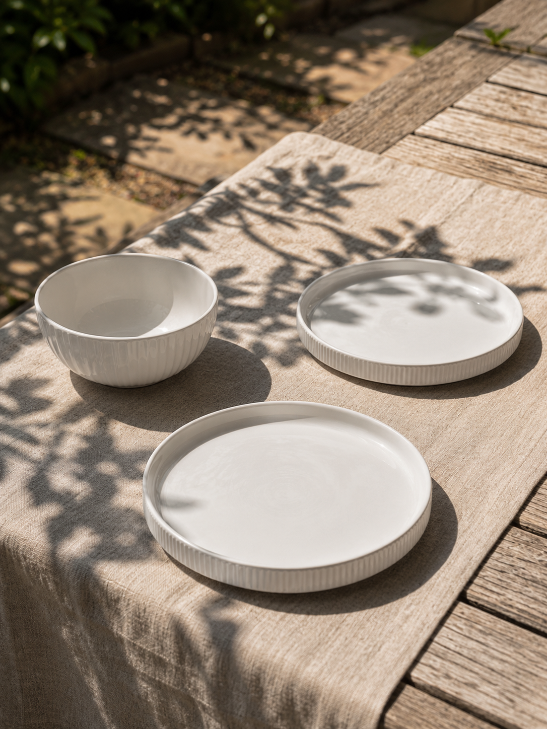 Linear Porcelain Trio
